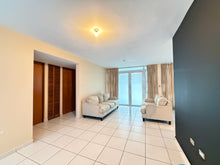 Load image into Gallery viewer, Opcionada Urb. Paisajes de Dorado en Dorado