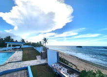 Load image into Gallery viewer, Villa Catalina – Una joya frente al mar en Islote, Arecibo