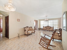 Load image into Gallery viewer, Palmas Altas, Barceloneta