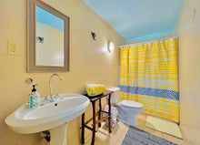 Load image into Gallery viewer, Villa Catalina – Una joya frente al mar en Islote, Arecibo