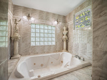 Load image into Gallery viewer, Palmas Altas, Barceloneta