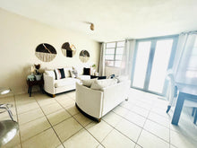 Load image into Gallery viewer, Vendida Isla de Roque Estates, Barceloneta