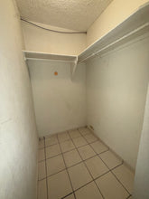 Load image into Gallery viewer, Vendido Veredas de Venus, San Juan