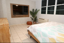 Load image into Gallery viewer, Vendido Condo. Brisas de Parque Escorial en Carolina