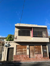 Load image into Gallery viewer, SOLD Propiedad de uso mixto en el Casco Urbano de Vega Baja