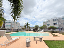 Load image into Gallery viewer, Parques de Cupey, San Juan