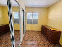 Load image into Gallery viewer, Vendida Victor Rojas 2, Arecibo