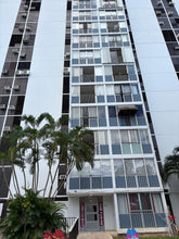 Load image into Gallery viewer, Opcionado Condominio Torres de Andalucía en San Juan