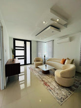 Load image into Gallery viewer, Vendida Urb. River Garden, Canovanas