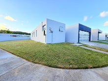 Load image into Gallery viewer, Opcionada Urb. Paisajes de Dorado en Dorado