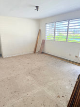 Load image into Gallery viewer, Vendido Condominio Piccioni, Condado