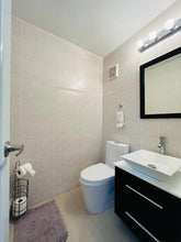 Load image into Gallery viewer, Vendida Urb. River Garden, Canovanas