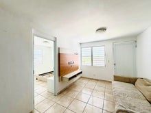 Load image into Gallery viewer, Country Club, Carolina
