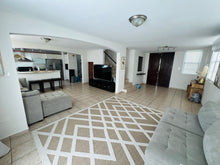 Load image into Gallery viewer, Vendida Las Palmas de Cerro Gordo, Vega Alta