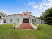 Load image into Gallery viewer, Palmas Altas, Barceloneta