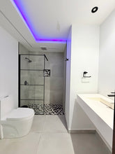 Load image into Gallery viewer, Balcones de Monte Real, Carolina