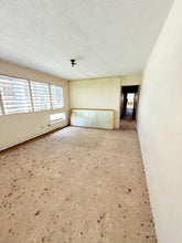 Load image into Gallery viewer, Vendido Condominio Piccioni, Condado