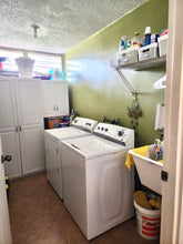 Load image into Gallery viewer, SOLD Parque Juliana, Carolina