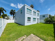 Load image into Gallery viewer, Vendida Las Palmas de Cerro Gordo, Vega Alta