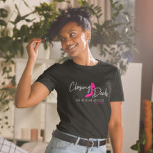 Load image into Gallery viewer, Closing Deals Damas T-Shirt