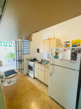 Load image into Gallery viewer, Urb. Hermanas Davila, Bayamon