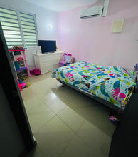 Load image into Gallery viewer, Lomas Verdes, Bayamón