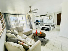 Load image into Gallery viewer, Opcionado Hermoso Apartamento Chalets de San Fernando, Carolina