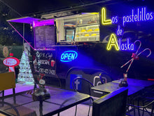 Load image into Gallery viewer, Trailer Food Truck Anvil 2021, Vega Baja
