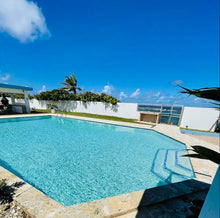 Load image into Gallery viewer, Villa Catalina – Una joya frente al mar en Islote, Arecibo
