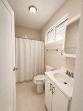 Load image into Gallery viewer, Vendida Membrillo Interior, Camuy
