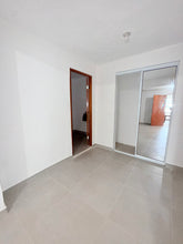 Load image into Gallery viewer, Opcionada Breñas en Dorado
