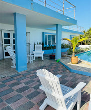 Load image into Gallery viewer, Villa Catalina – Una joya frente al mar en Islote, Arecibo

