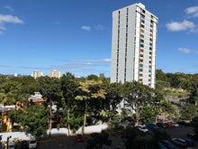 Load image into Gallery viewer, Opcionado Condominio Torres de Andalucía en San Juan
