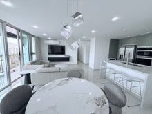 Load image into Gallery viewer, TOTALMENTE REMODELADO Y AMUEBLADO – ALQUILER EN PARKSIDE, GUAYNABO
