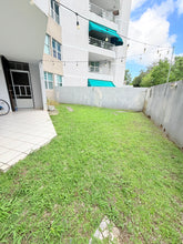 Load image into Gallery viewer, Balcones de Monte Real, Carolina
