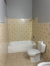 Load image into Gallery viewer, Jardines de Vega Baja en Vega Baja
