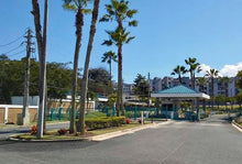 Load image into Gallery viewer, Balcones de Monte Real, Carolina
