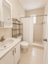 Load image into Gallery viewer, Vendida Membrillo Interior, Camuy

